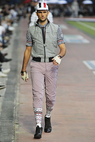 Moncler Gamme Bleu / - 2011